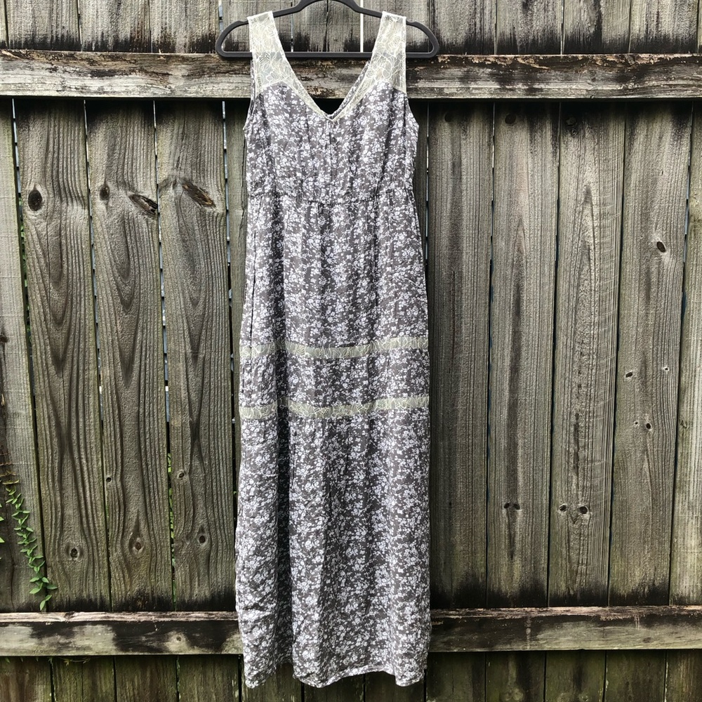 Tulle Anthro Tiered Maxi Dress Size S Gray White Lace Sleeveless Prairie